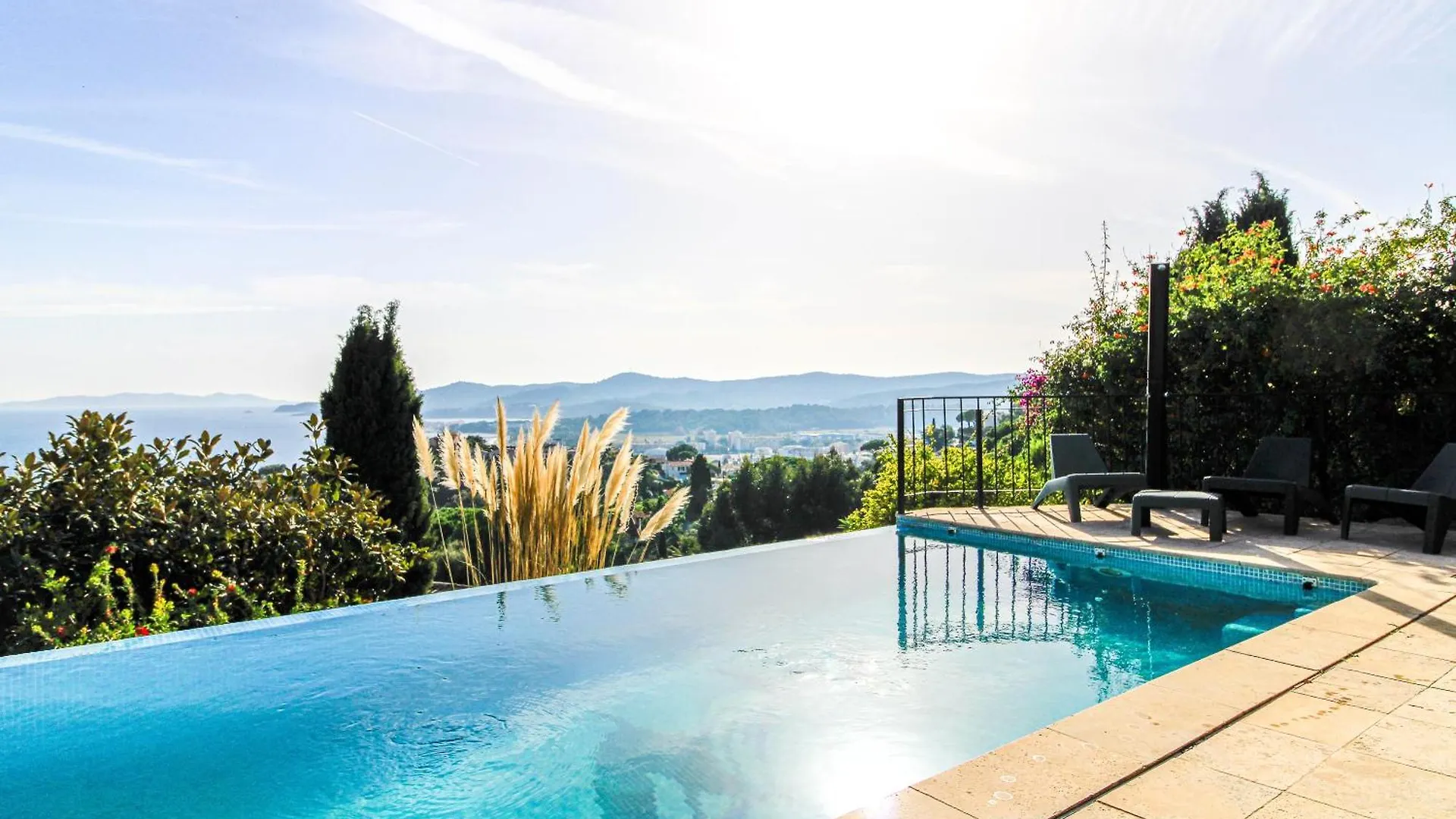 Select'Sohome - Magnifique Villa Pour 10 Personnes Avec Piscine A Debordement Et Vue Sur La Mer ! - Villa Pavillou Le Lavandou 0*,  Frankrike